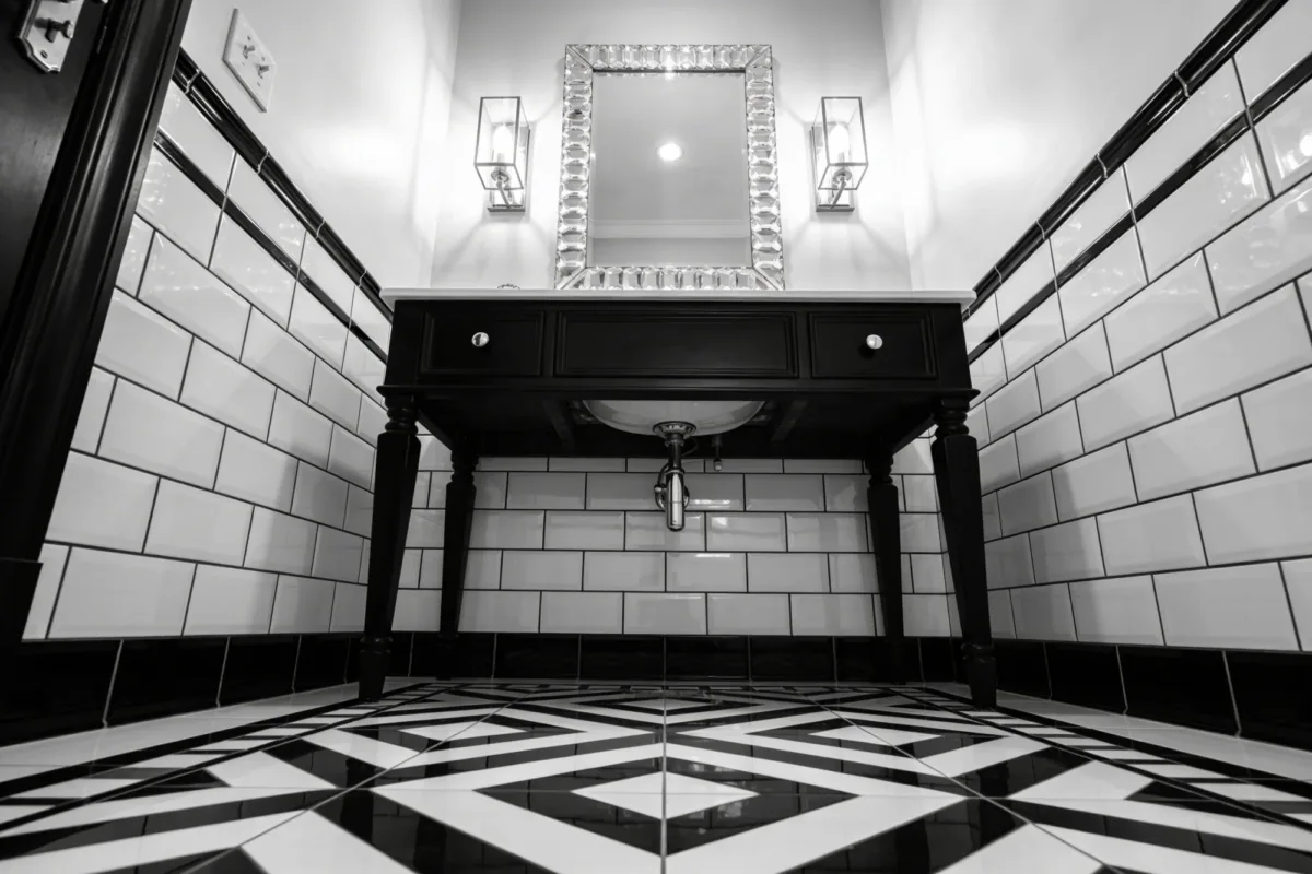 12 Black and White Bathroom Designs to Wow You