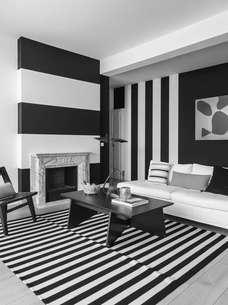 9. Black and White Graphic Space 9. Black and White Graphic Space