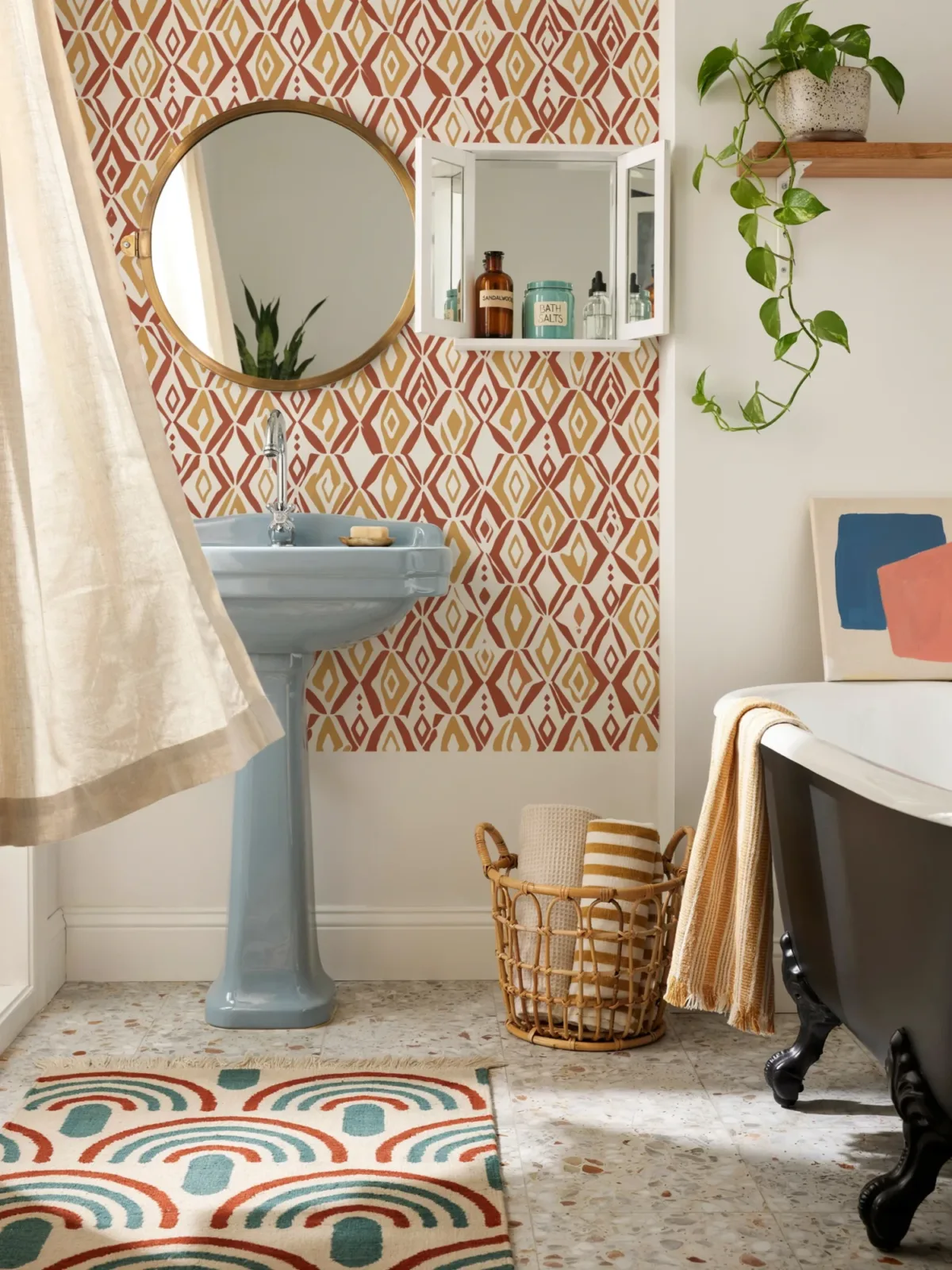 Bring in Vintage-Inspired Fixtures and Lighting Bring in Vintage-Inspired Fixtures and Lighting