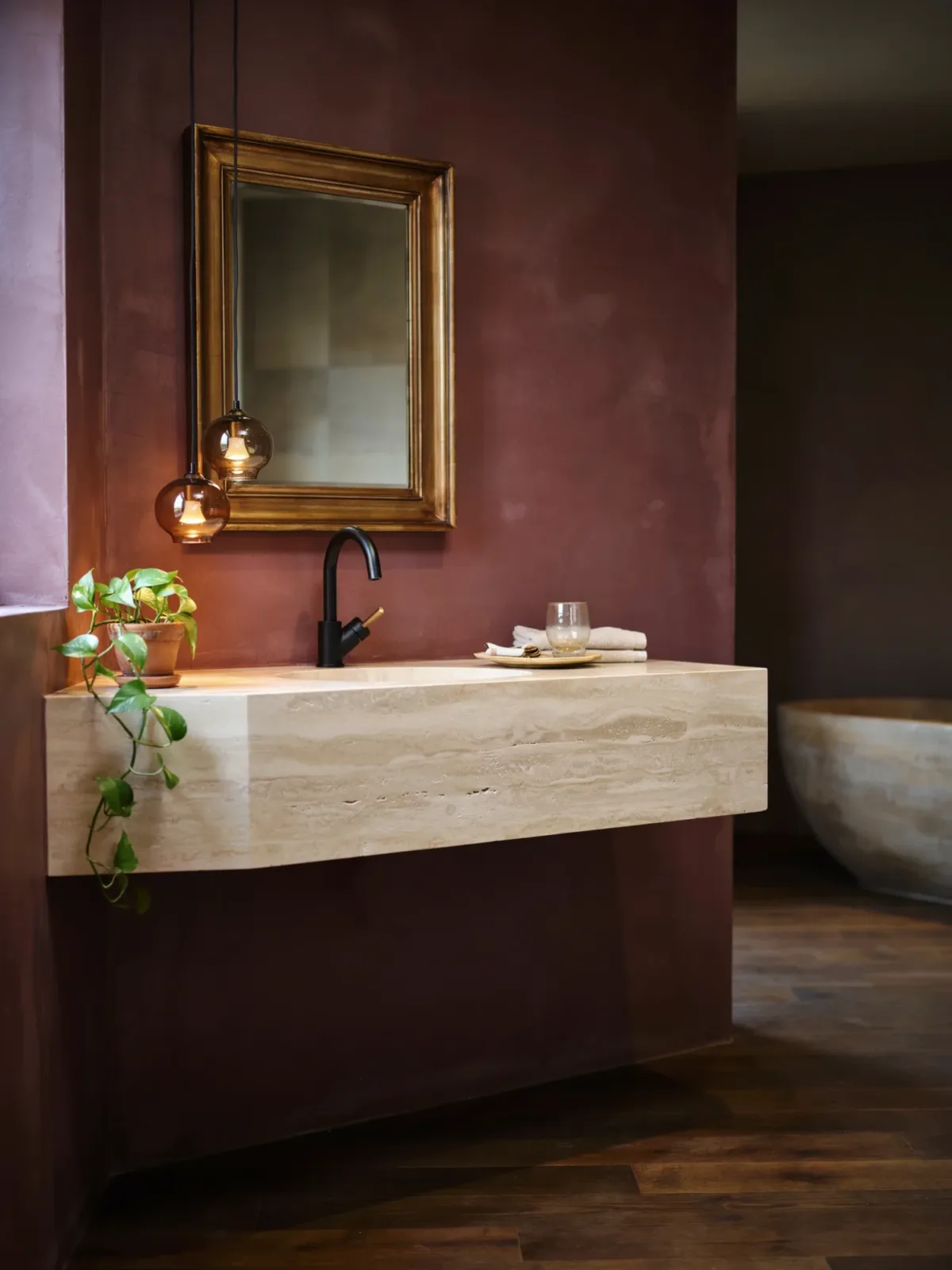 Create Luxury With Dark Red Tones Create Luxury With Dark Red Tones